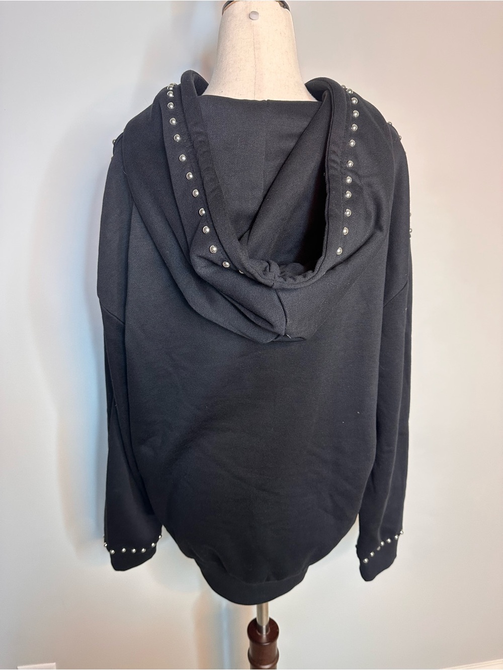 Like new Sz M Gameday Couture Alabama black studded hoodie - Picture 7 of 9